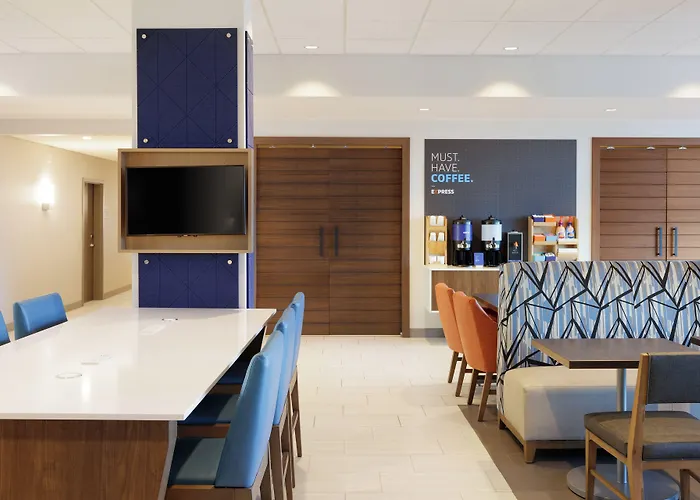 Holiday Inn Express Hotel & Suites Cleveland-Streetsboro By Ihg