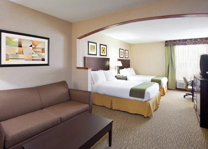 Holiday Inn Express Hotel & Suites Cleveland-Streetsboro By Ihg